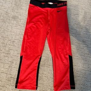 Nike dri fit pro workout 3/4 pant